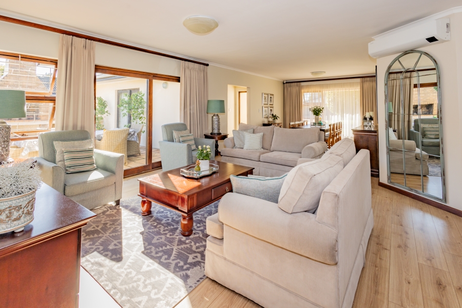 4 Bedroom Property for Sale in Sonstraal Western Cape